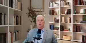 Neil Taft, author and grandparenting speaker, available for keynotes and podcast interviews